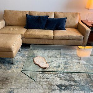 Glass cocktail table